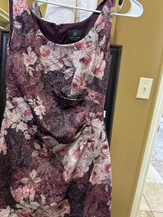 Beautiful party wear long dress - Picture 4 of 7